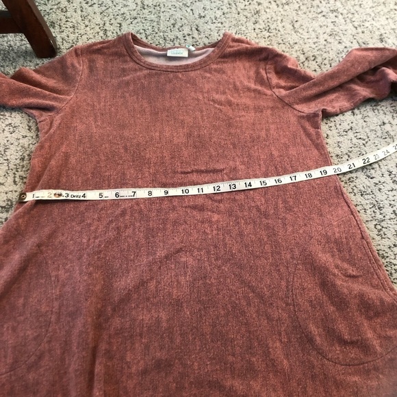 LOGO Lounge Burnt Orange Long Sleeve Asymmetrical Sweater Size Medium - Picture 10 of 12